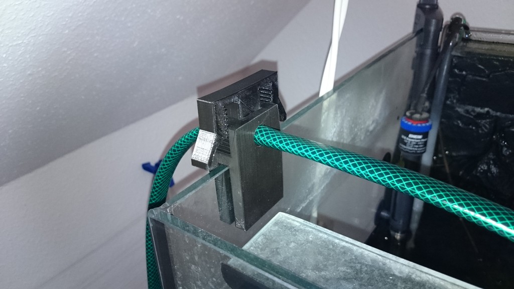 Garden hose holder clamp by Raab6 | Download free STL model ...