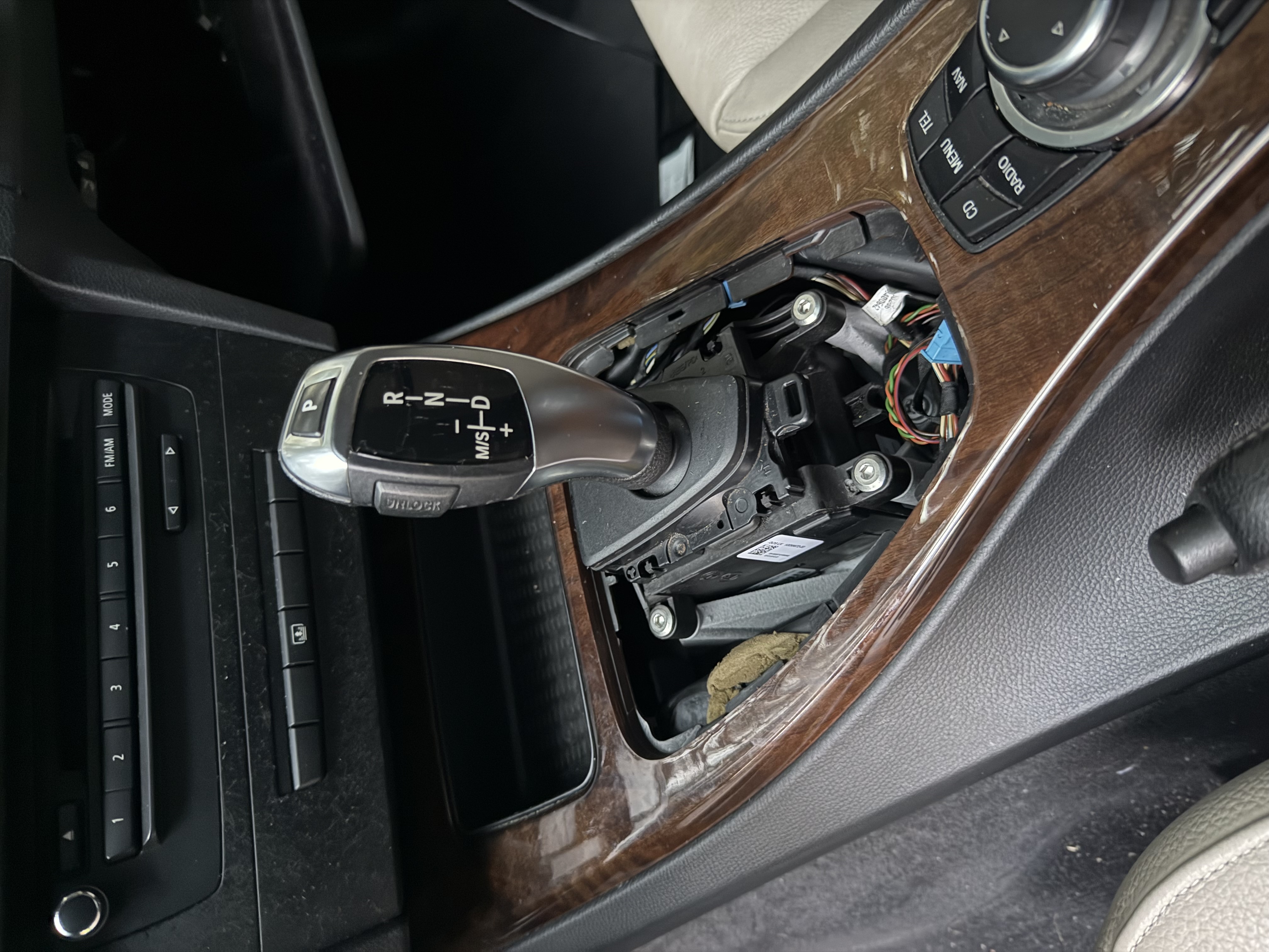 E90 E9X Mount for F20 F30 8HP Shifter