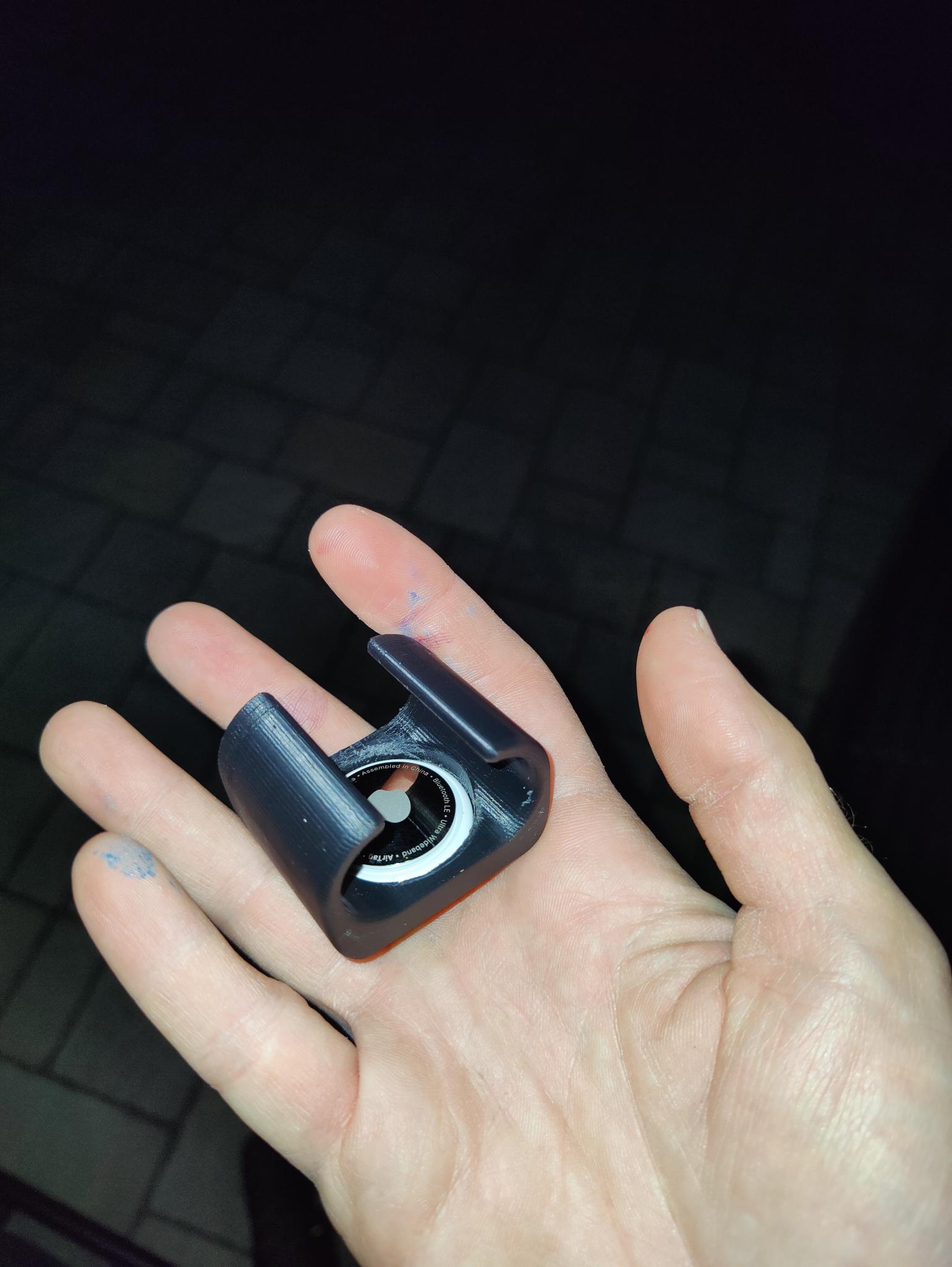 WonderFold AirTag Holder