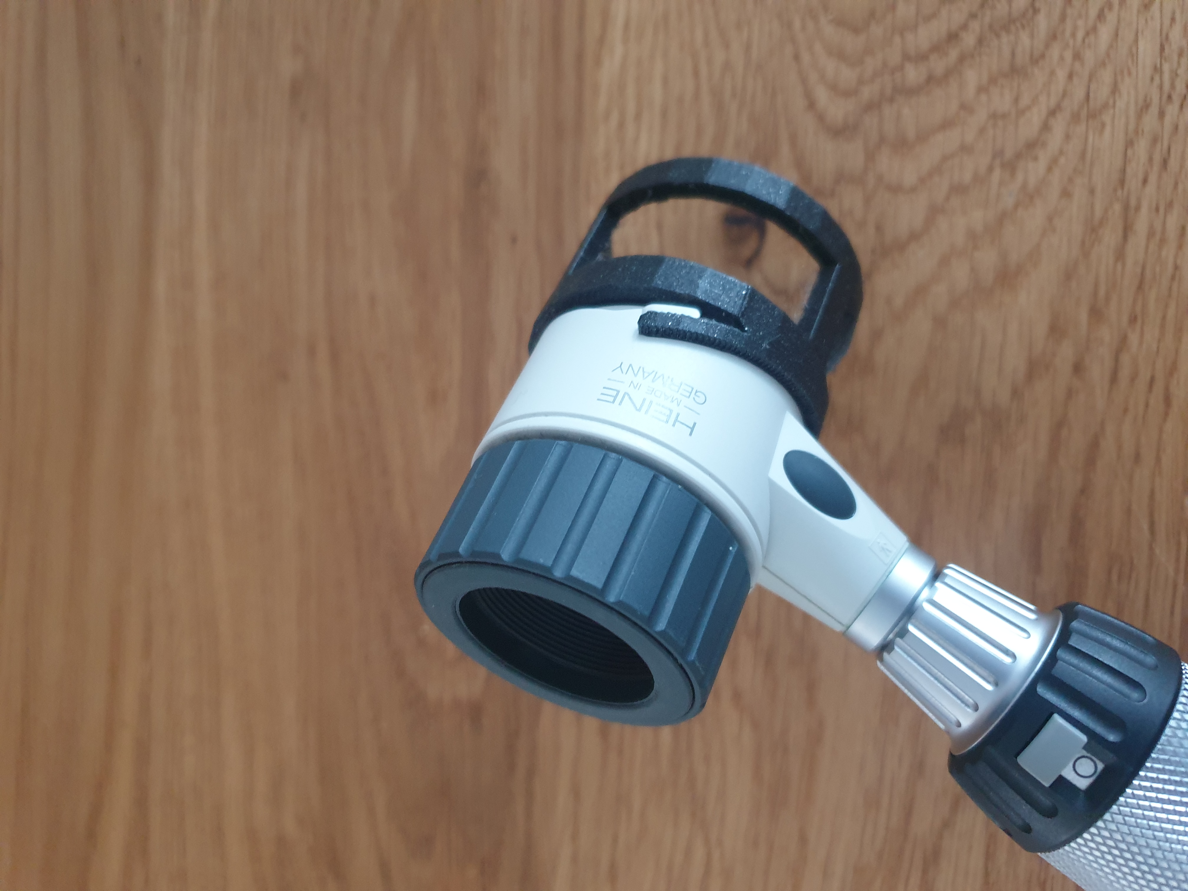 Dermatoscope adapter (HEINE Delta 20T)
