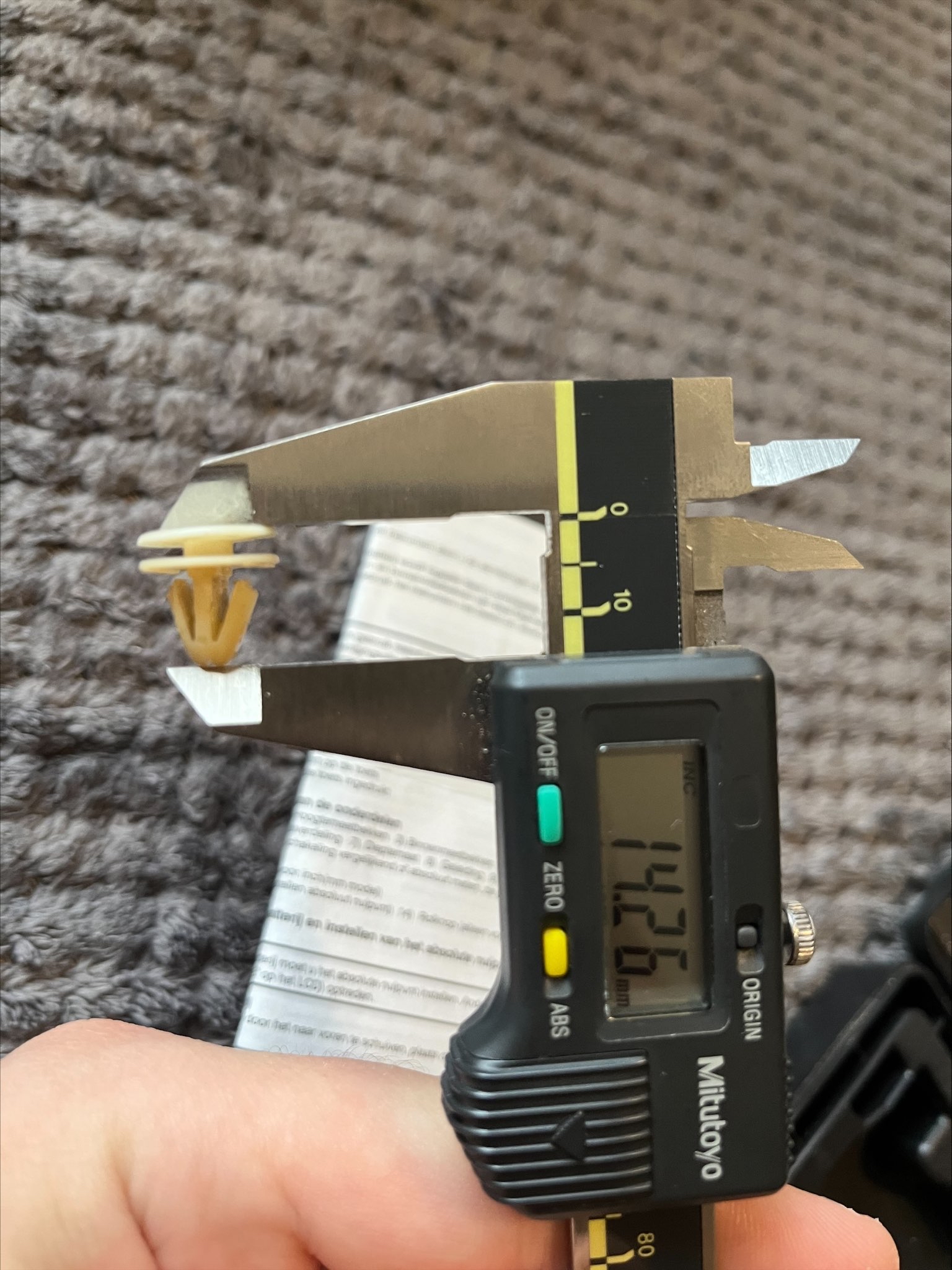 Automotive clips — thumbnail 6