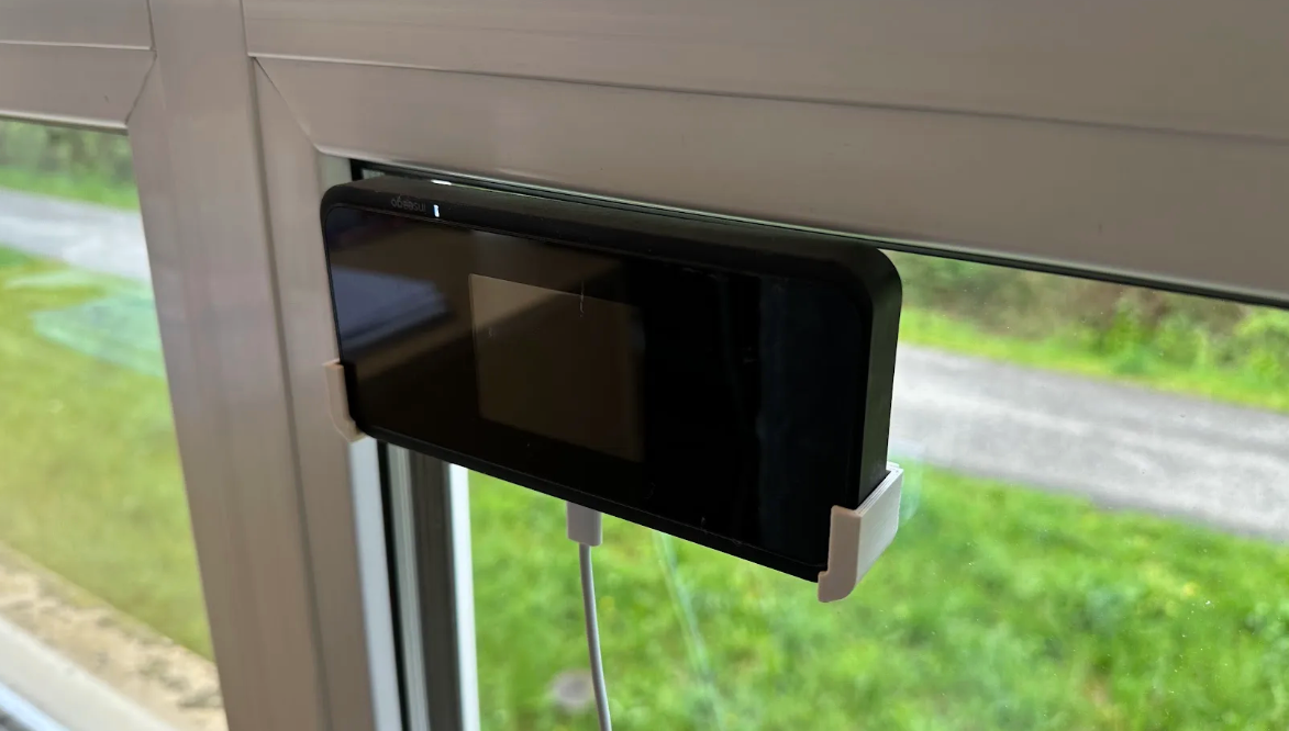 Inseego MiFi M2000 wall bracket