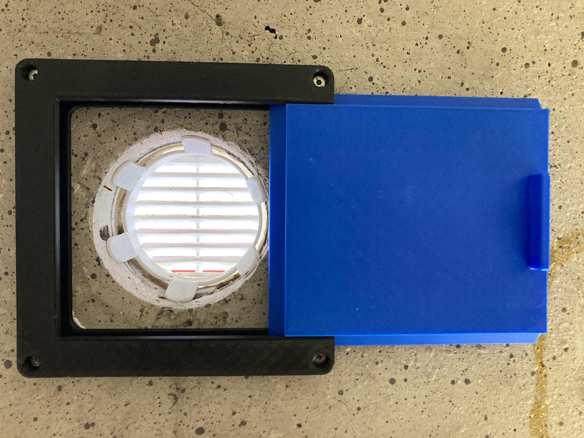 Garage ventilation shaft cover / Lüftungsloch Abdeckung für Garage (optional fan)