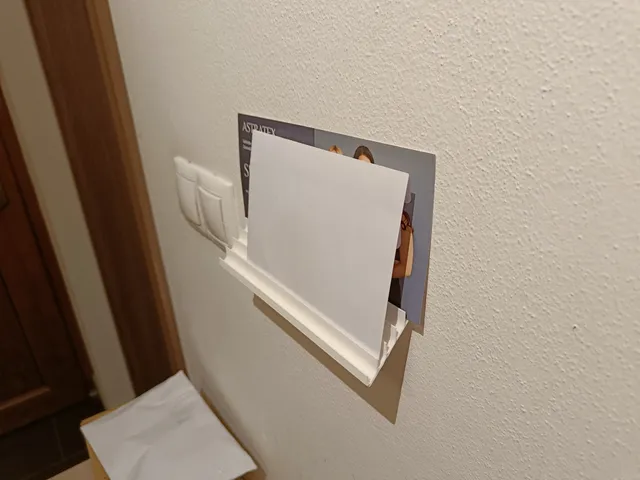 Mail envelope holder, Držák poštovních obálek.