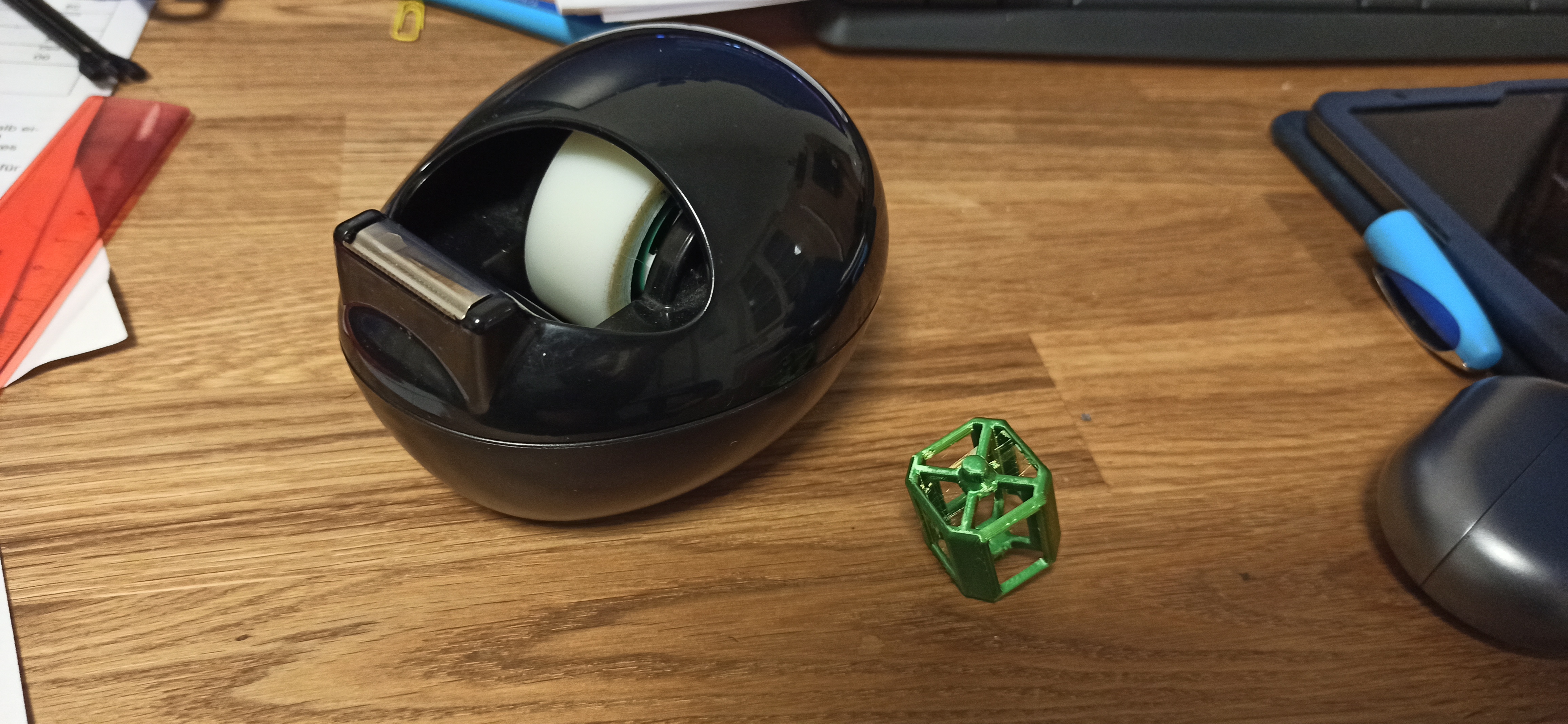 TESA/Scotch sticky tape dispenser central roll