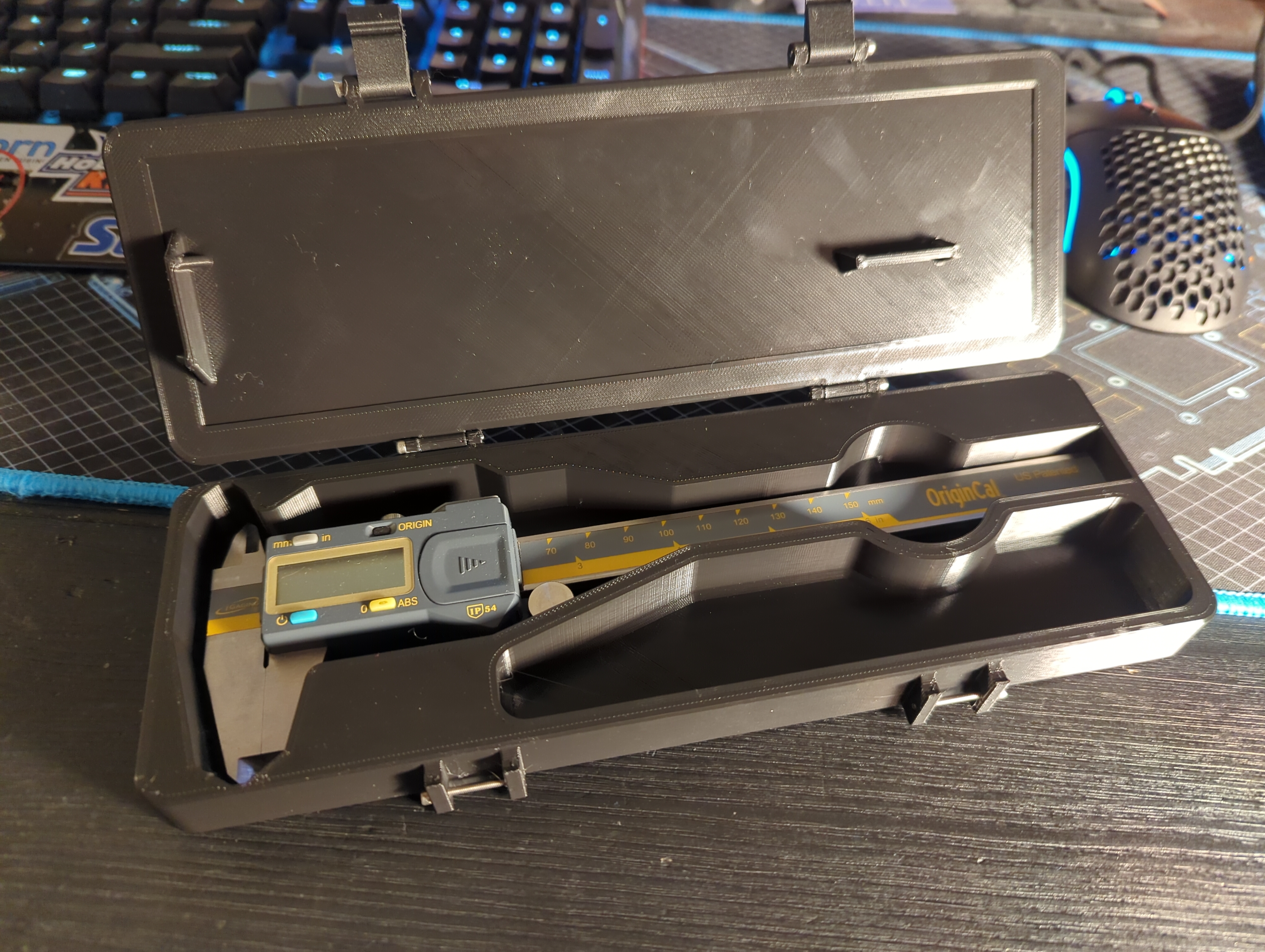 Miniatura 2 do modelo 3D Caliper Case