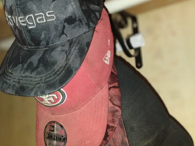 Hat Rack - Invisible