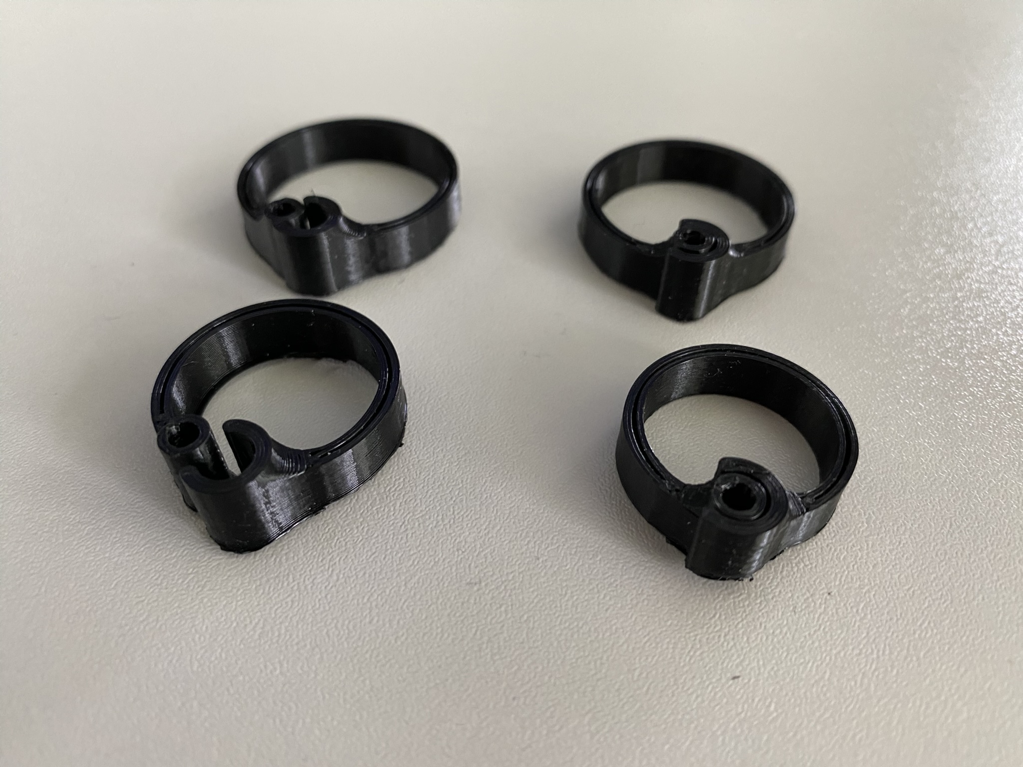 Cable clip
