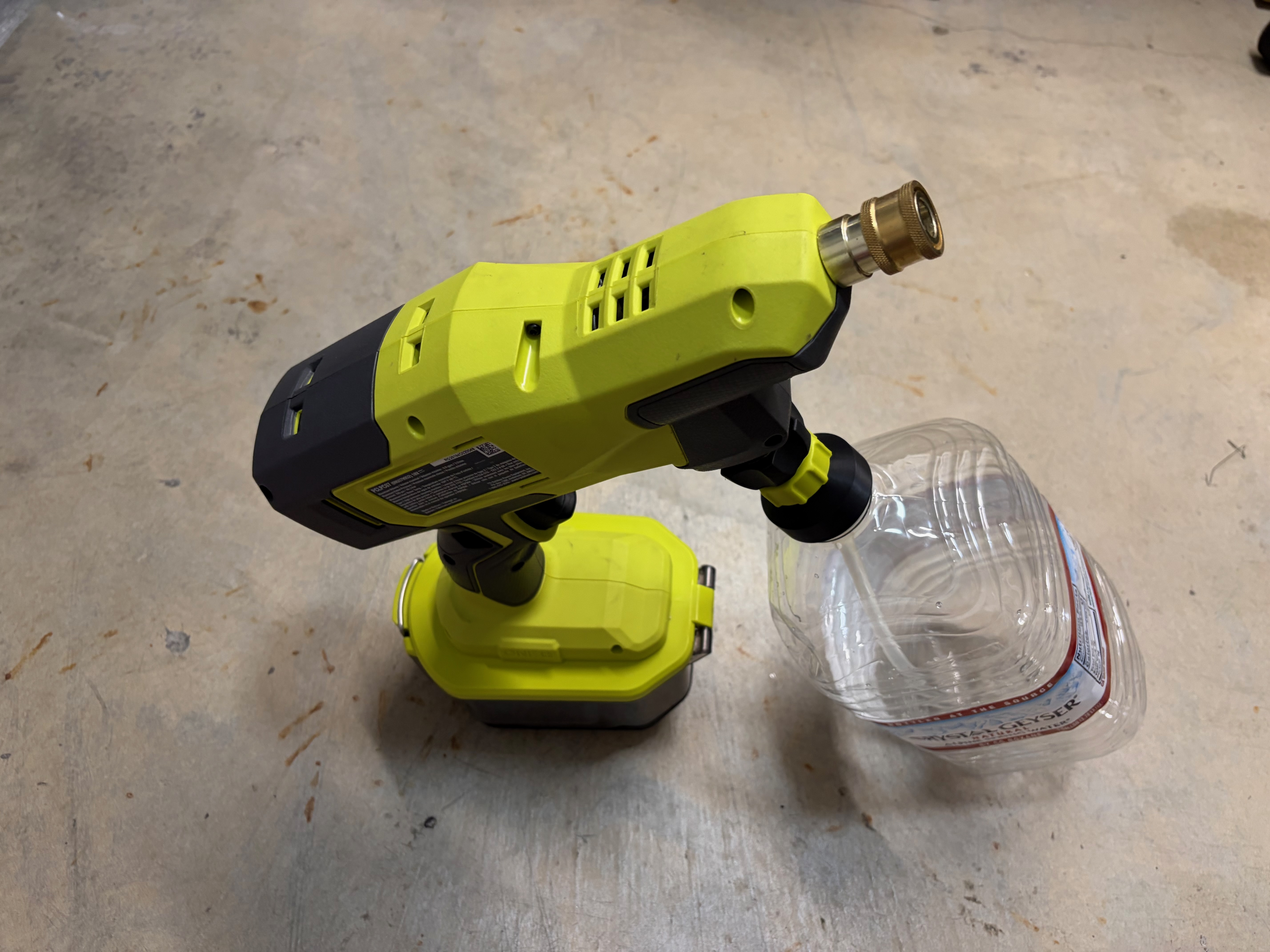 38mm to 28mm adapter for a Roybi handheld pressure washer