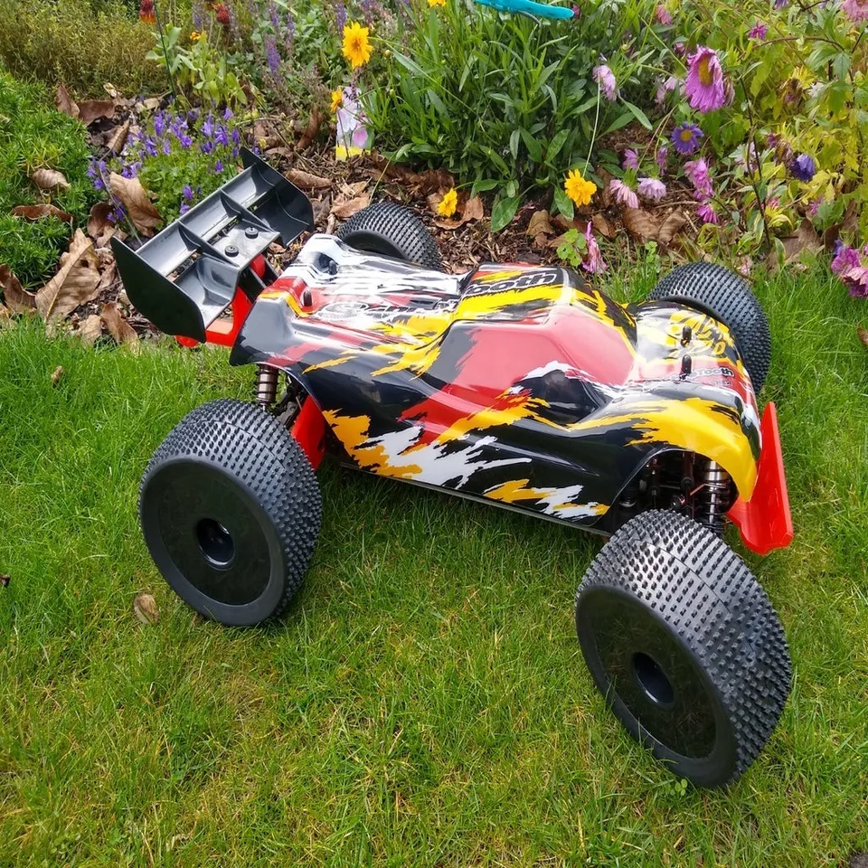 Sabertooth shop rc car