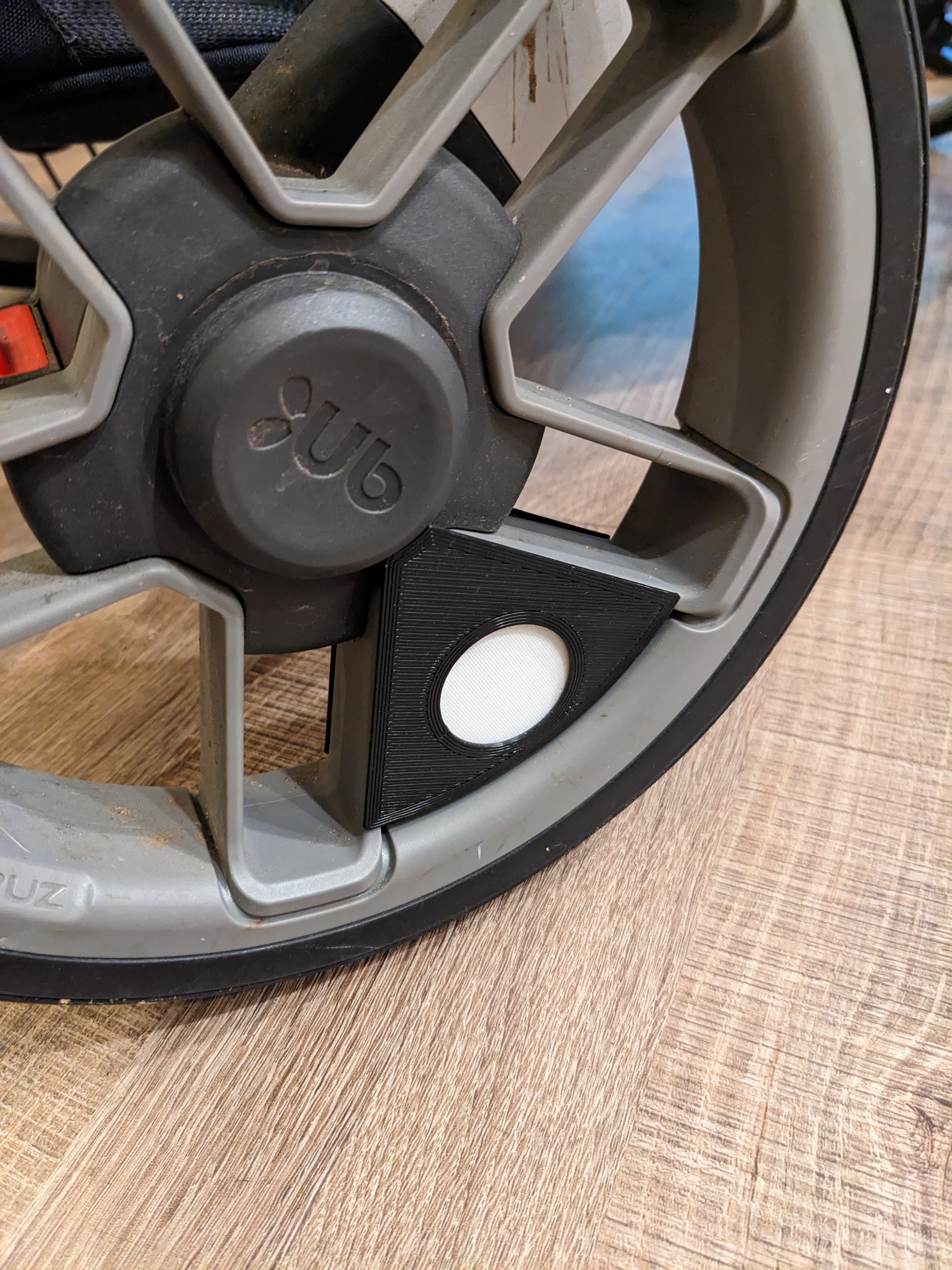 Miniatura 3 do modelo 3D Stroller Wheel LED Light Insert