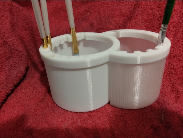 Single and dual paint brush cleaner/holder