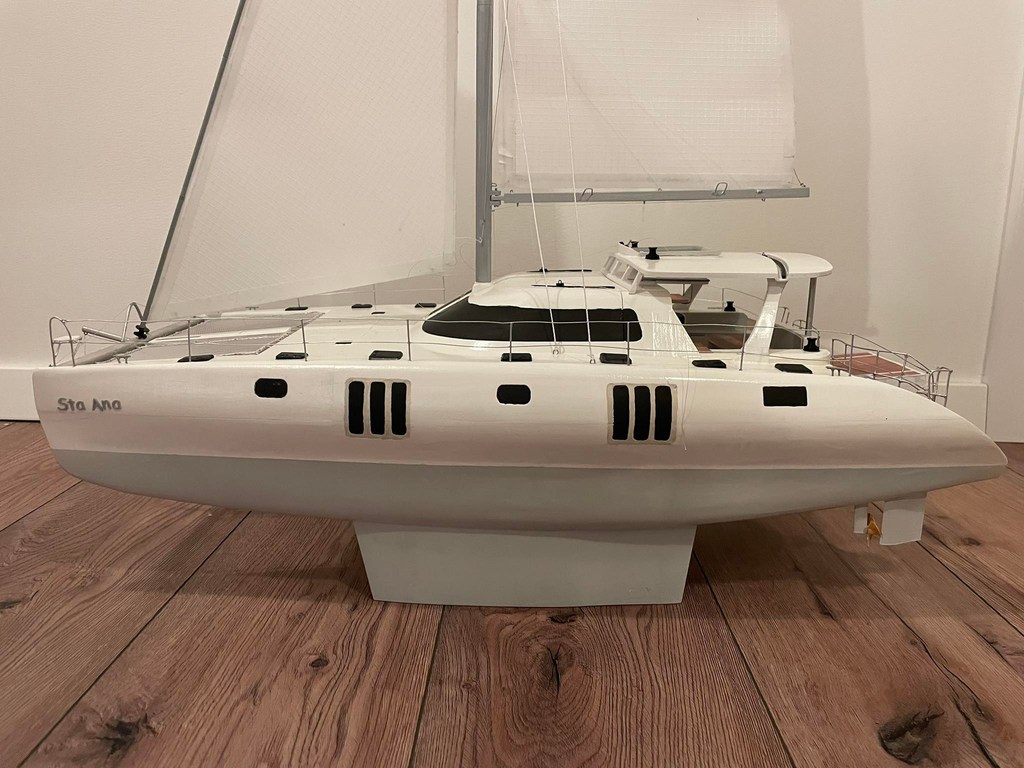 (non) Rc Sailing Catamaran model  Wave 58 "Sta Ana"
