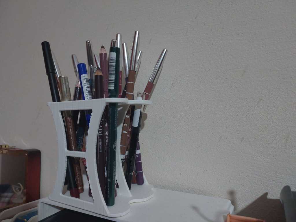 Makeup Pen / Crayons / Liner holder