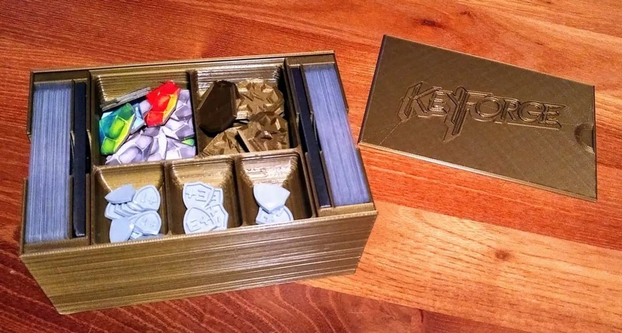 Keyforge Deck and Token Box by Fabmaszter | Download free STL model |  Printables.com
