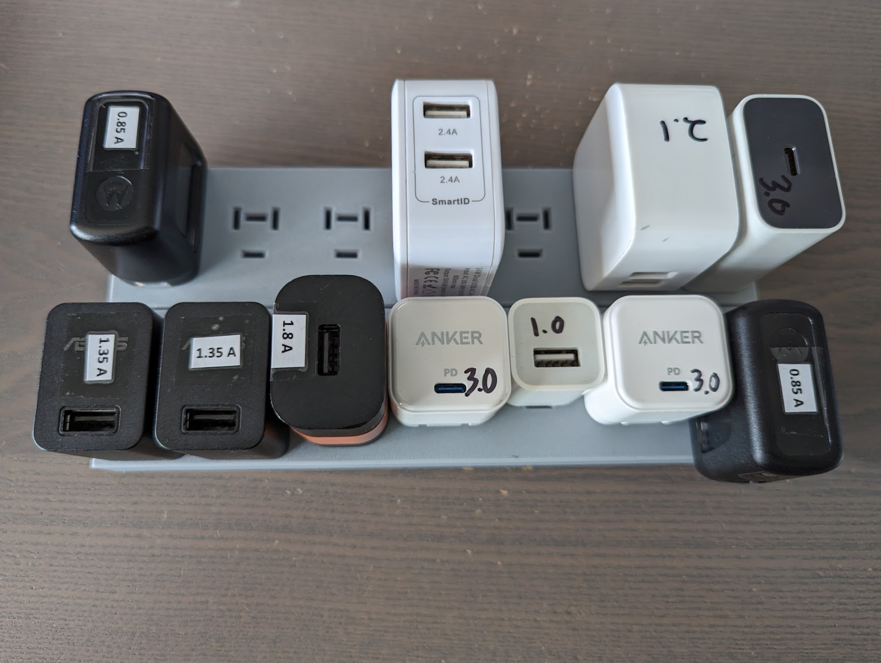 USB Power Adapter Rack by jurassic73 | Download free STL model ...