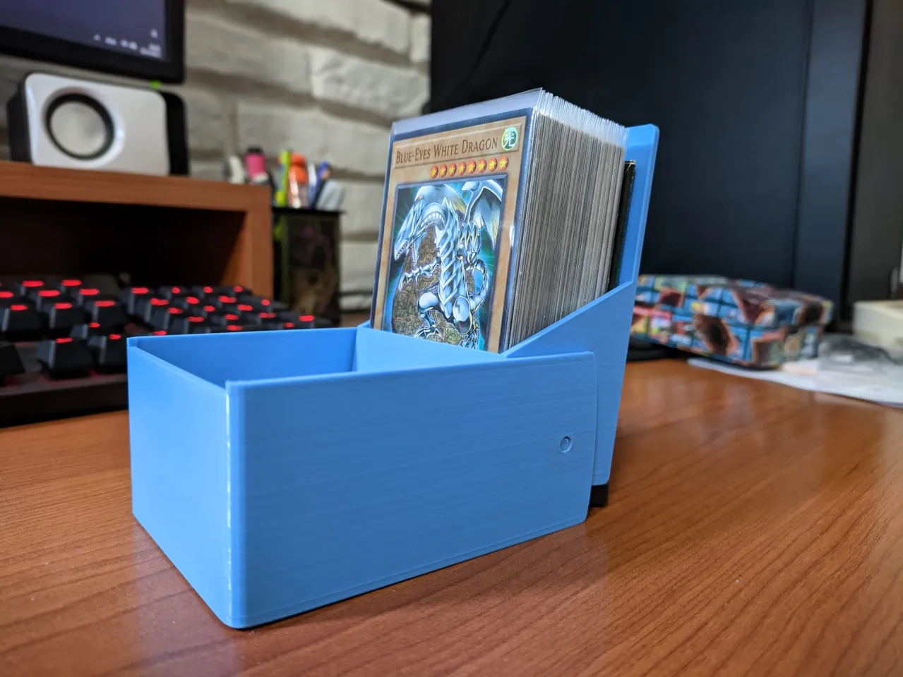 Yu-Gi-Oh! Clamshell Deck Box by blckbear, Download free STL model