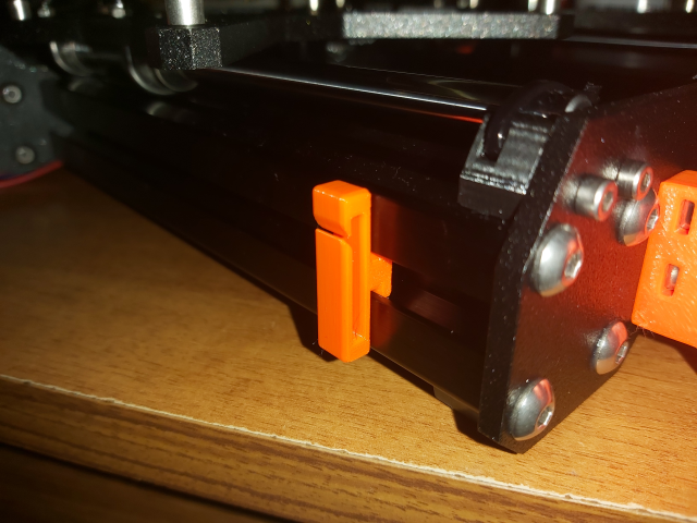 LCD ribbon clip