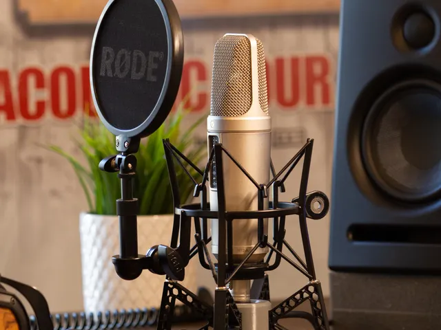 RØDE SM6 Stand