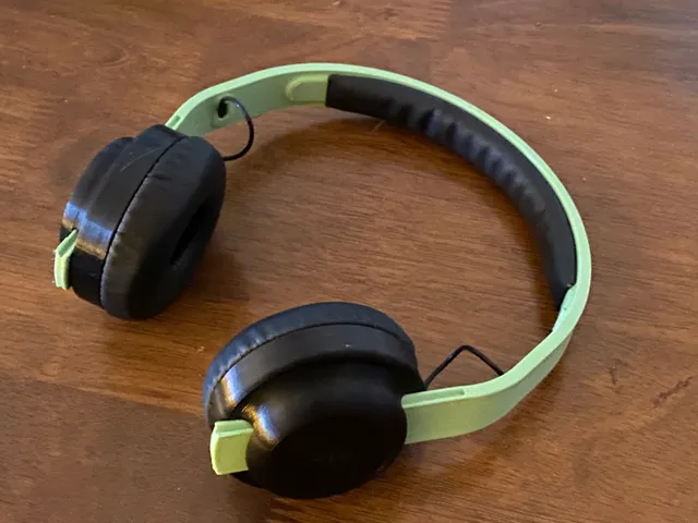 Print Plus Headphones smaller frame