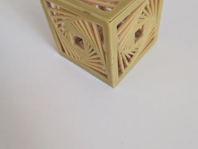 Artistc Cube- Geometric Decore