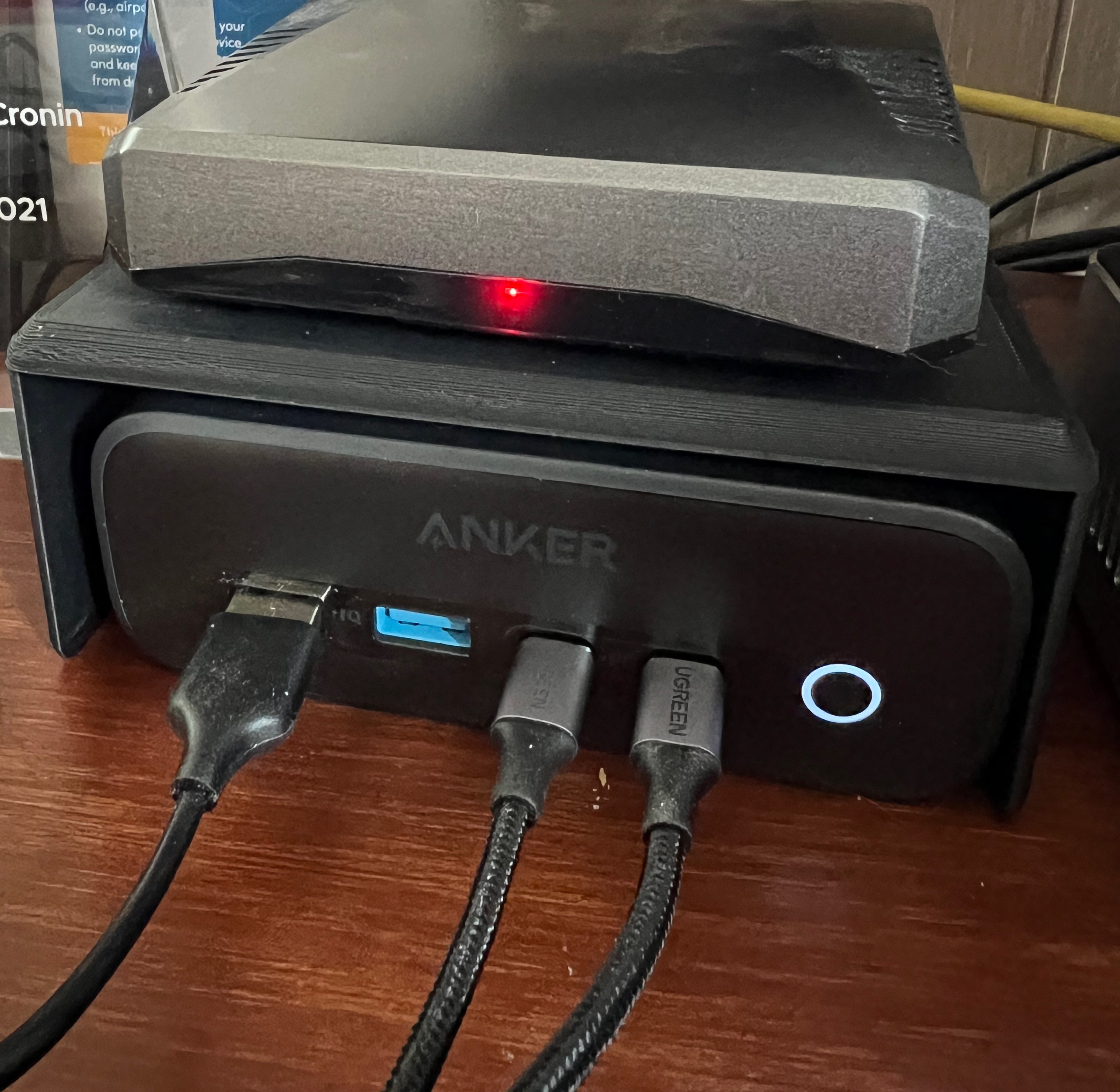 Anker 525 charging station shelf