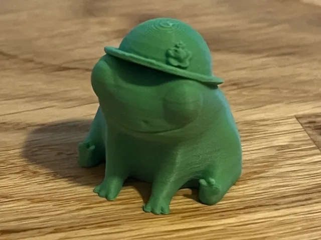 Fred the Frog but with a Sun Hat