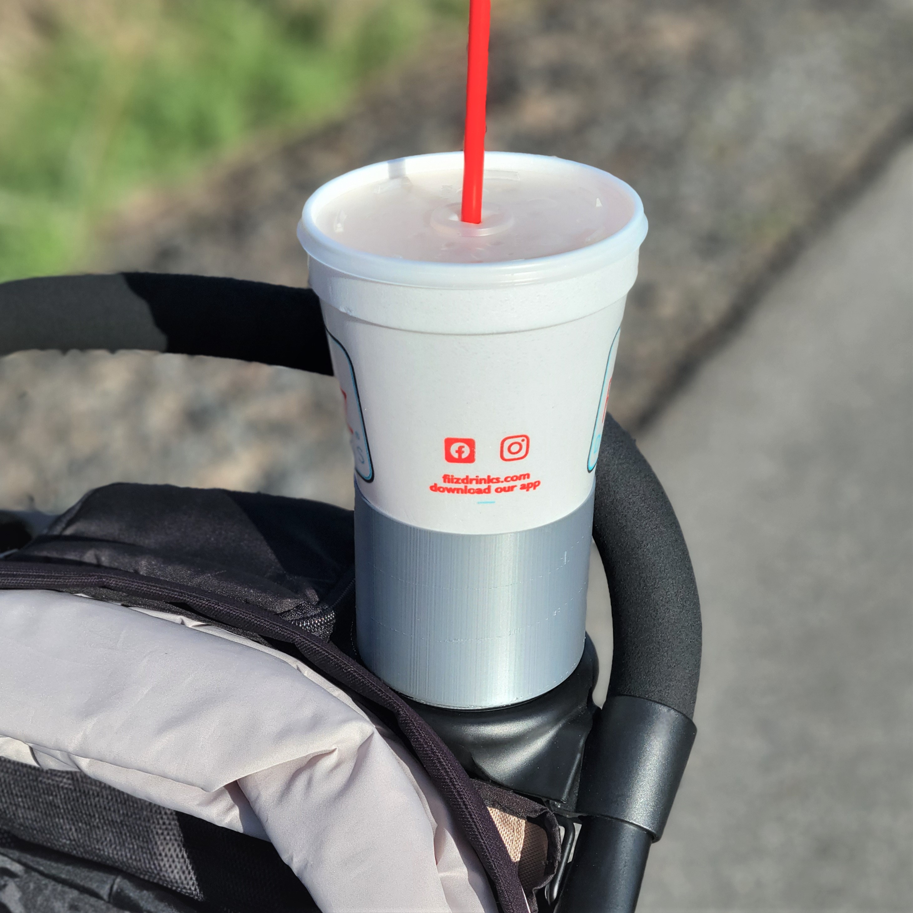 Large Cup Expander  |  Water Bottle Holder | Universal Sizes