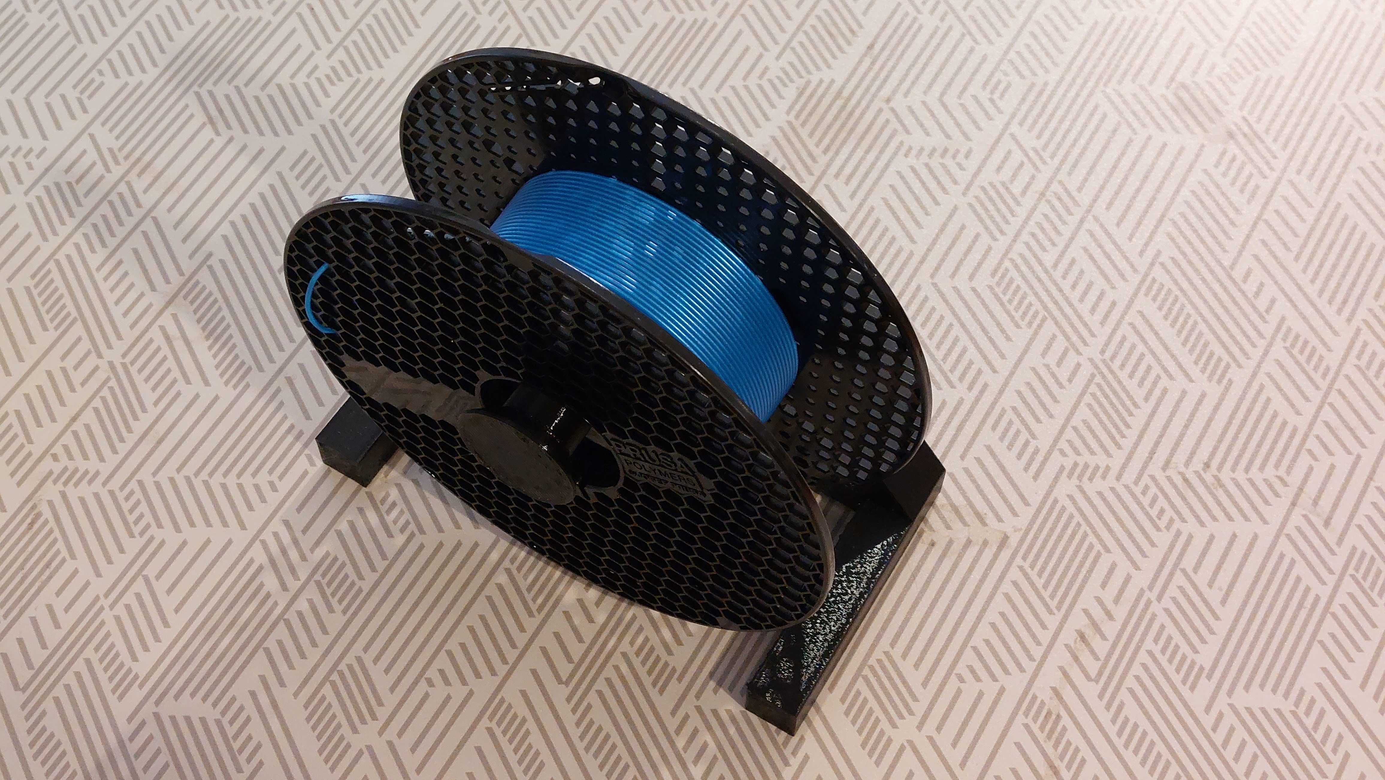 Miniatura 2 do modelo 3D Simple filament spool stand