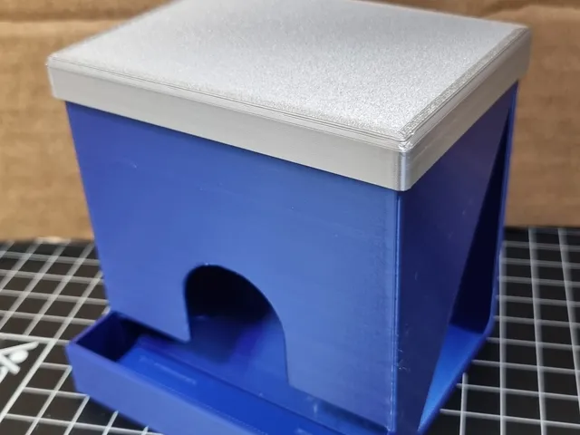 Qtip Dispenser