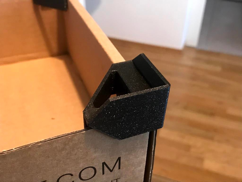 Carton box (filament box) stacking piece