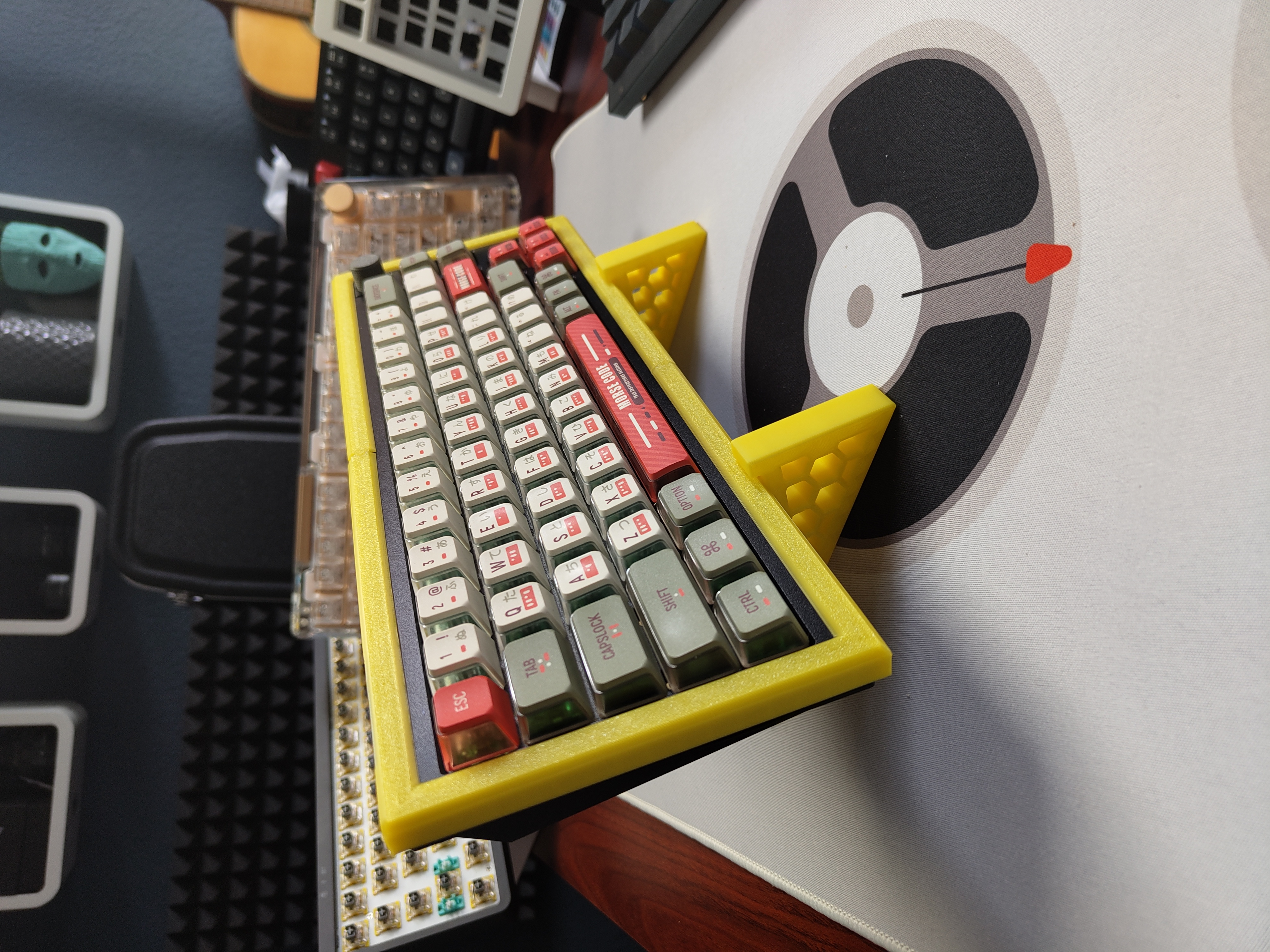 Lifted Keyboard Stand Hexagonal Design