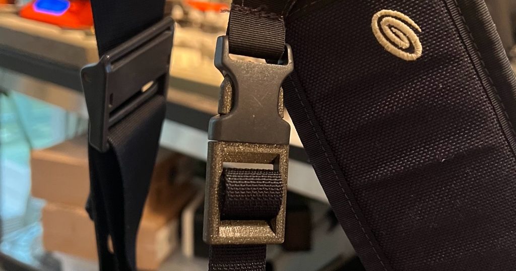 Timbuk2 Chest Strap Clip Replacement by swapsCAPS Download free STL