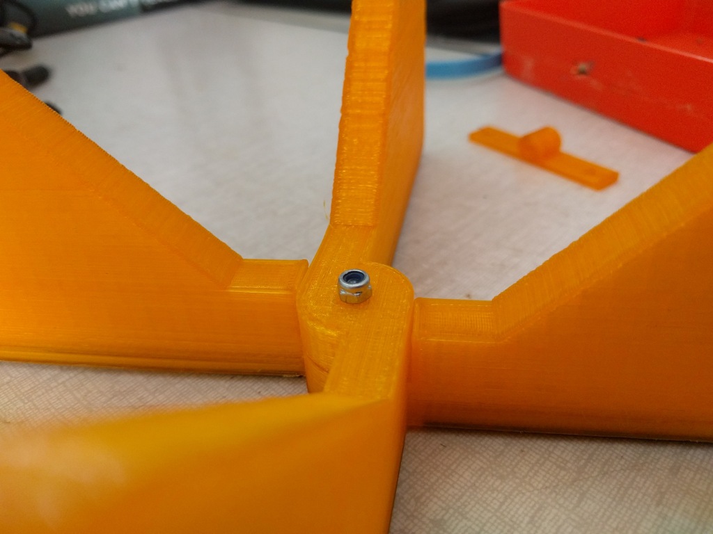 Dan's Foldable Laptop Stand by swapsCAPS Download free STL model