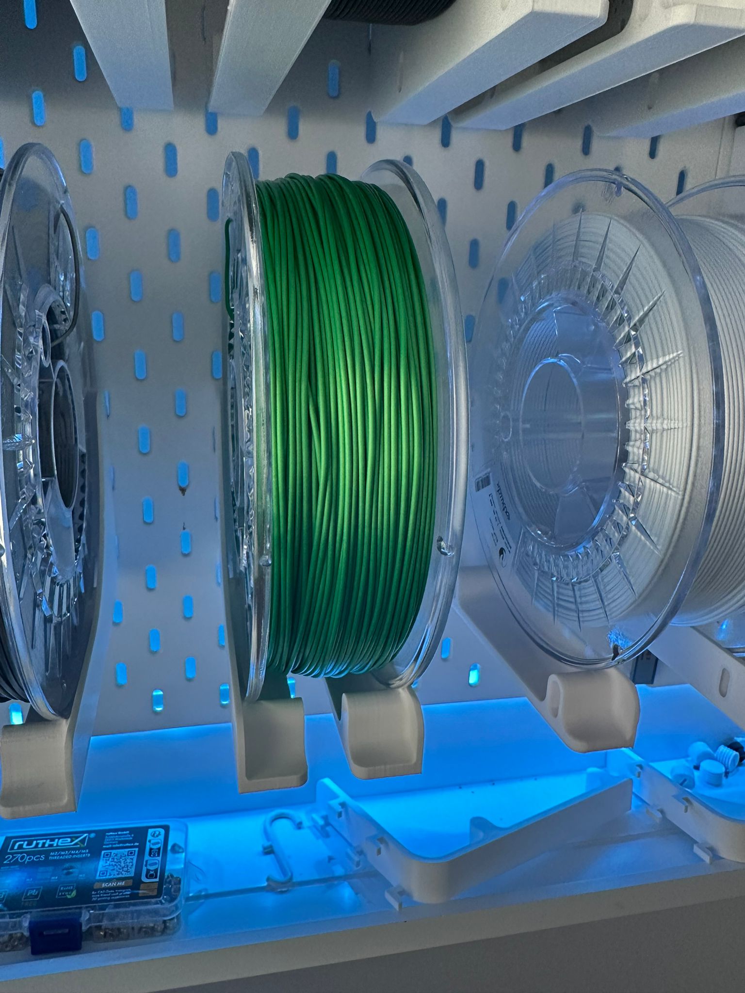 skadis-filament-spool-holder-by-dreambits-download-free-stl-model