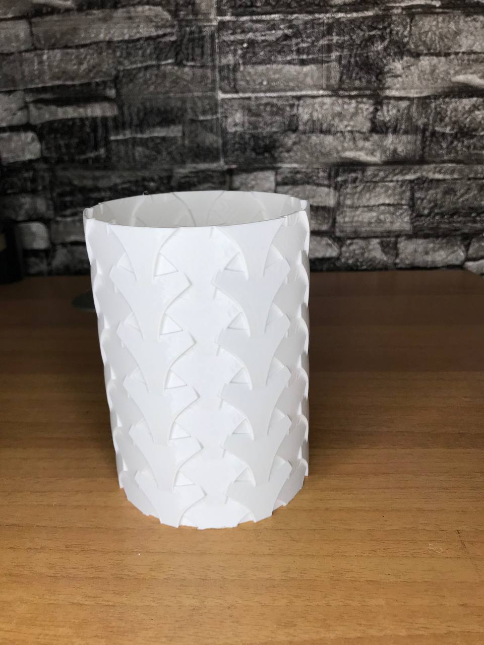 Miniatura 2 do modelo 3D VASE CELTIC PATTERN 2