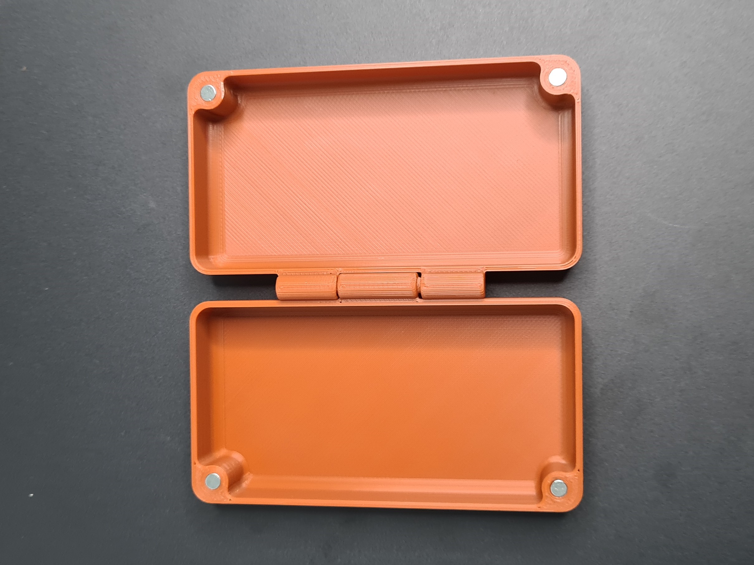 Print In Place Box With Magnetic Closure