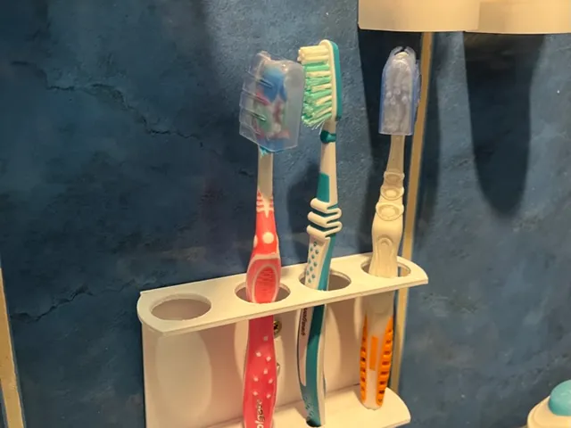 toothbrush holder
