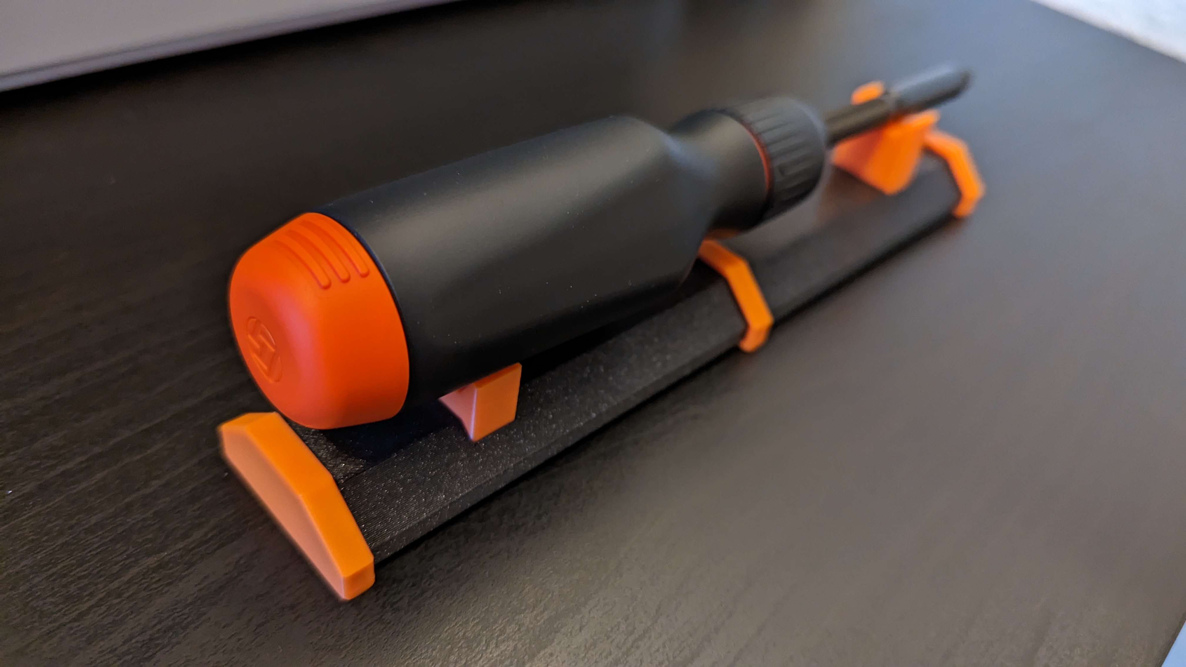 LTT Screwdriver Holder por JonnyBooker Descargar modelo STL gratuito