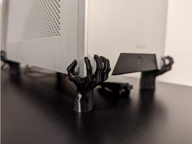 PC case foot hand