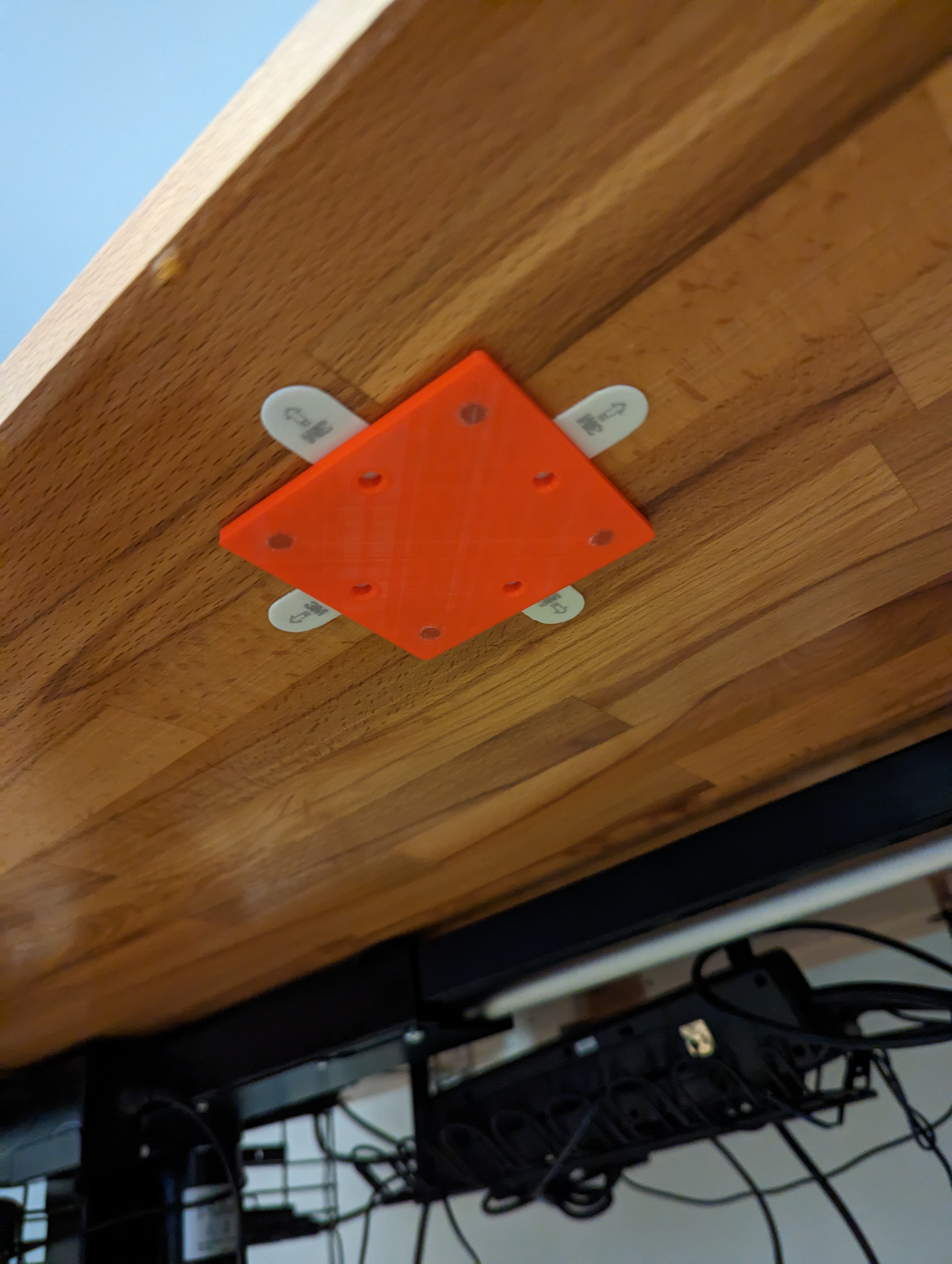 Miniatura 5 do modelo 3D Magnetic Cable Tie Mount
