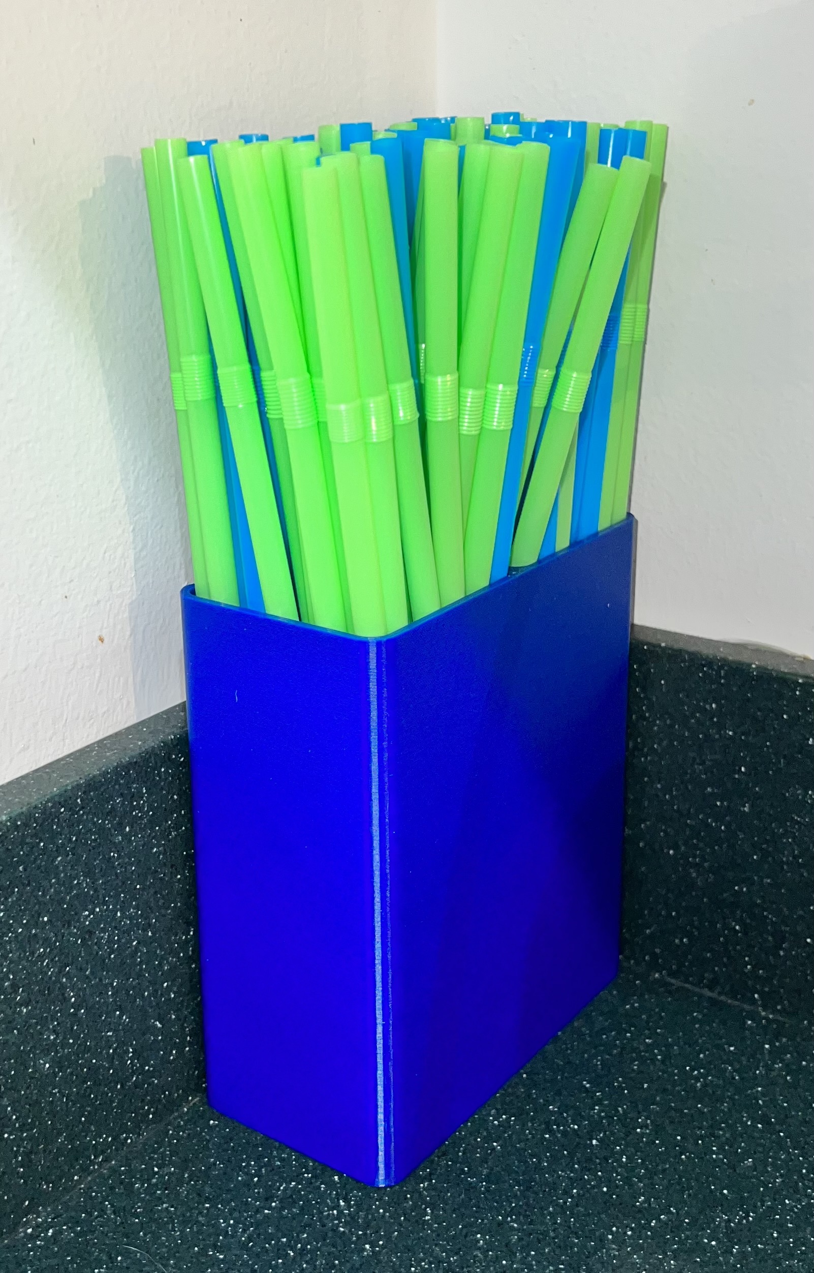 Drinking Straw Holder by btrout Download free STL model