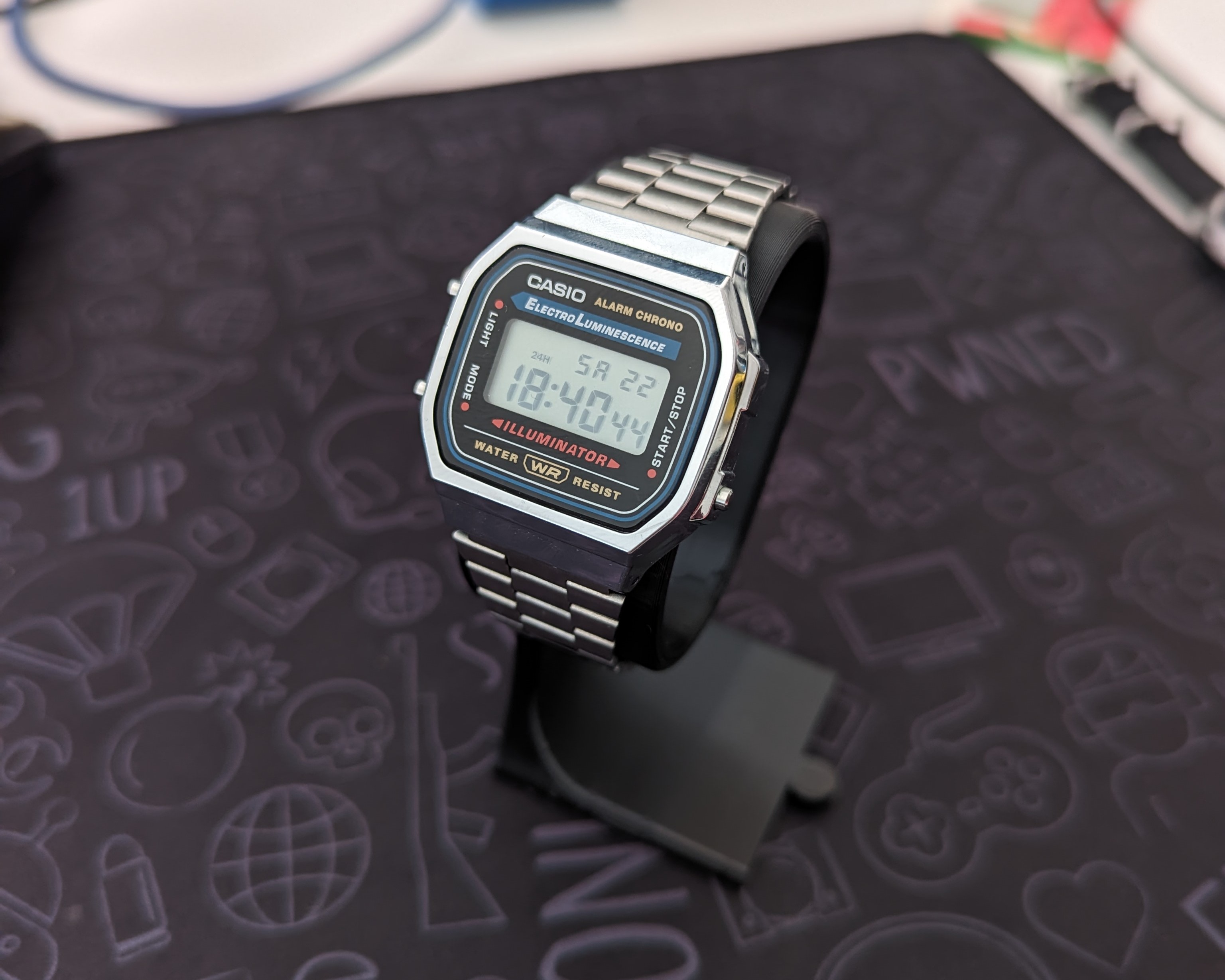 Watch stand with connection