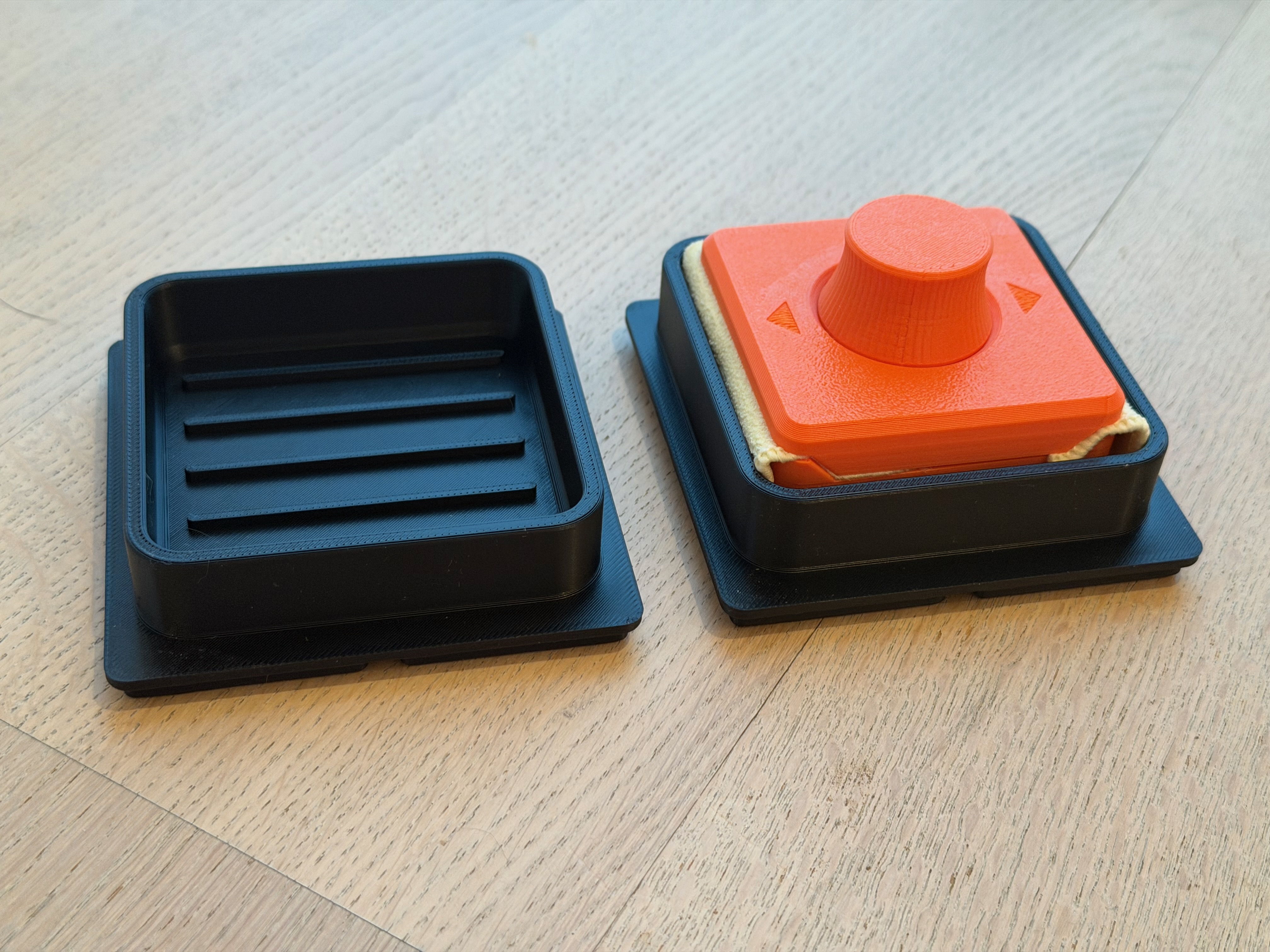 Gridfinity bin for build plate cleaner