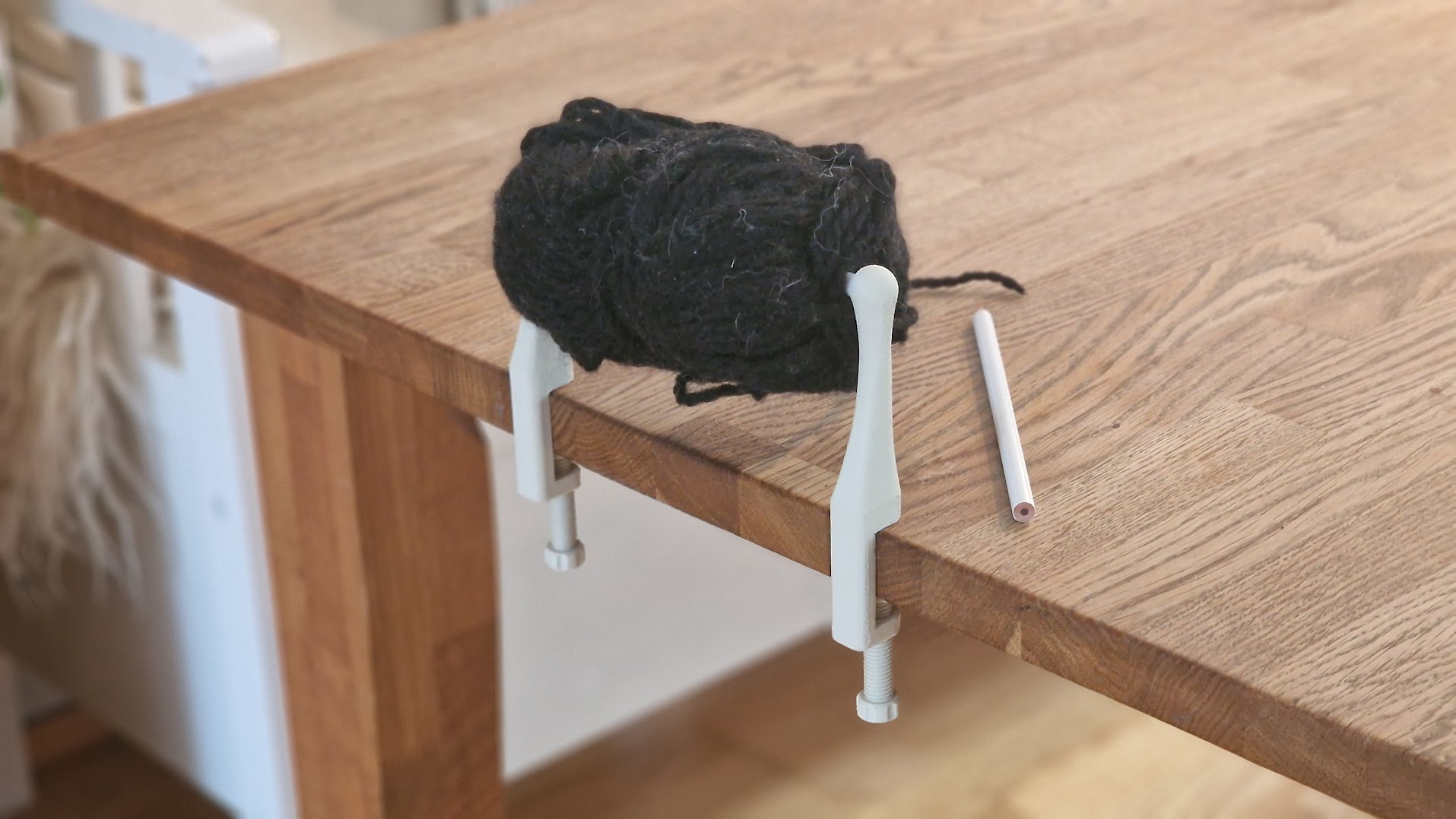 Portable Lightweight Yarn Spindle Table Clamps