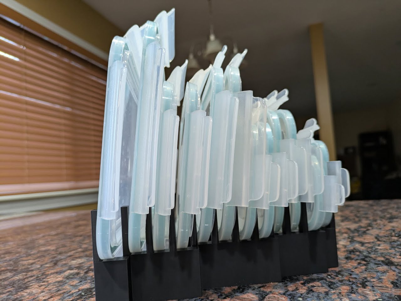 Glasslock lid holder