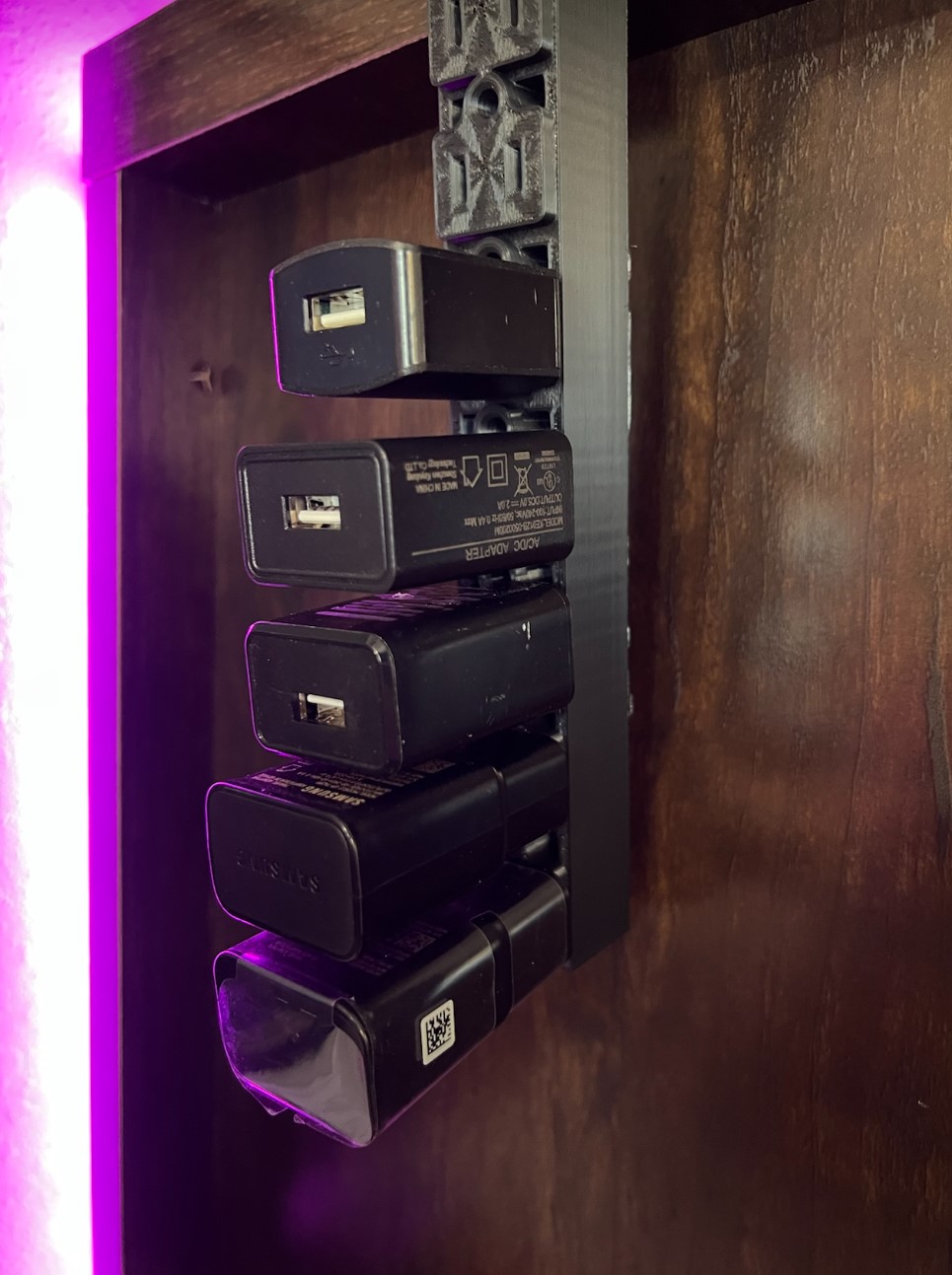 Strip Plug Dummy Model for Organizing Charging Blocks