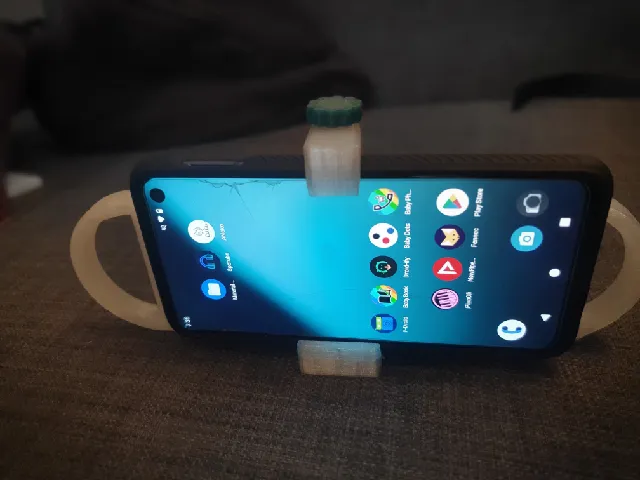 Toddler universal smartphone holder