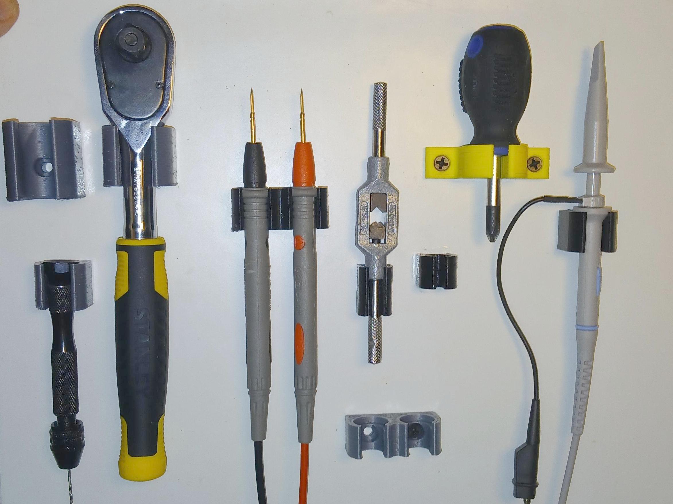 Parametric tool hanger