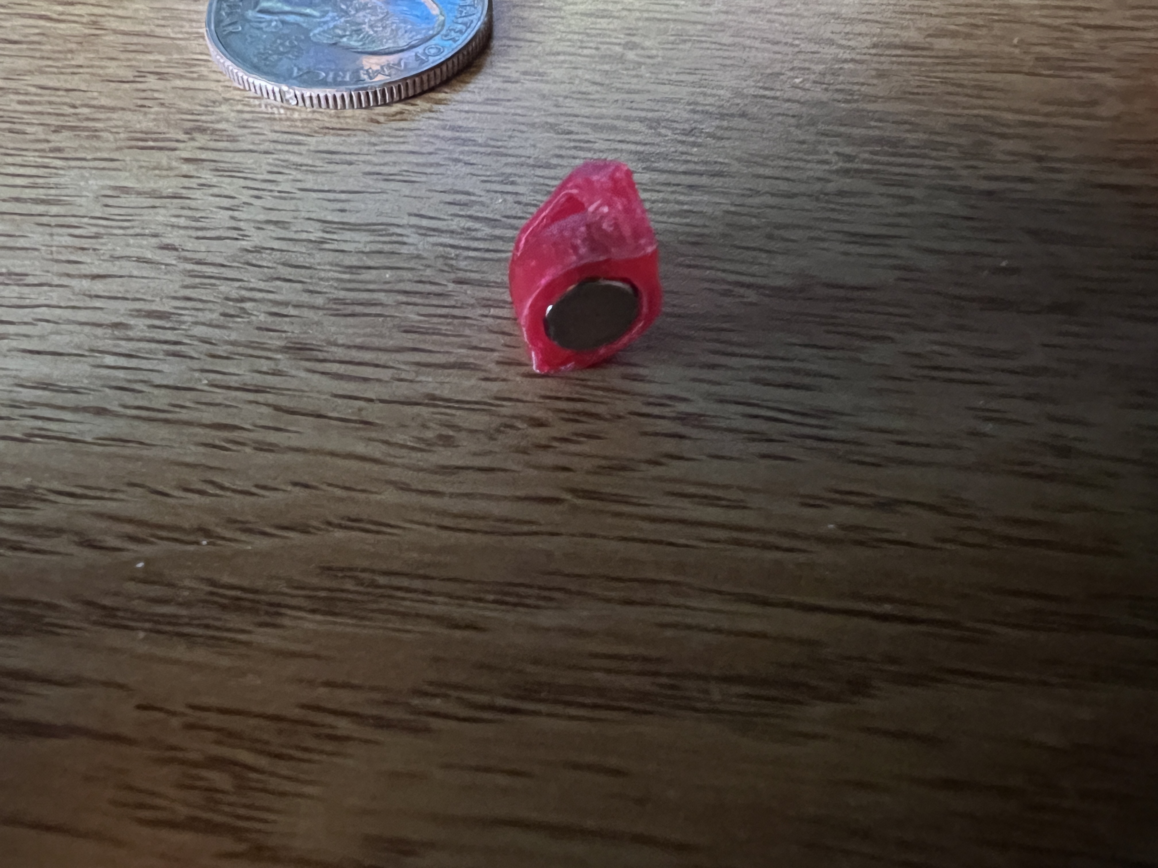 Magnet chain latch